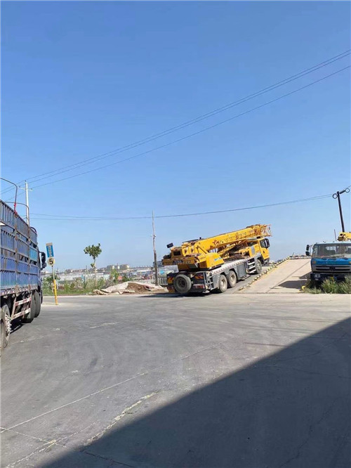 若羌县25吨吊车的租赁价格大概是多少？